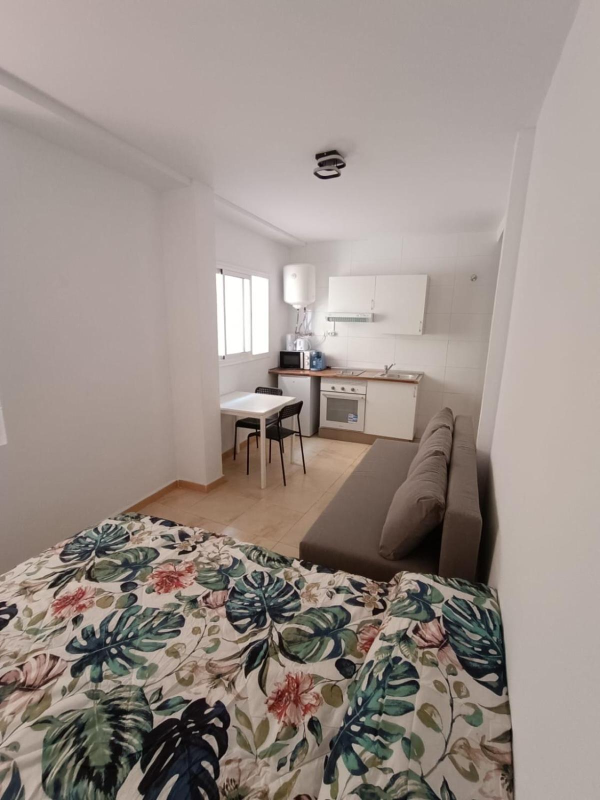 Apartamentos Larios Малага Екстер'єр фото